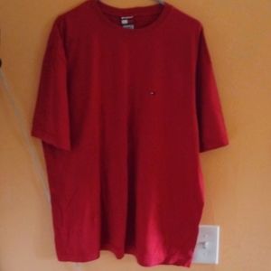 Vintage Tommy Hilfiger red t-shirt